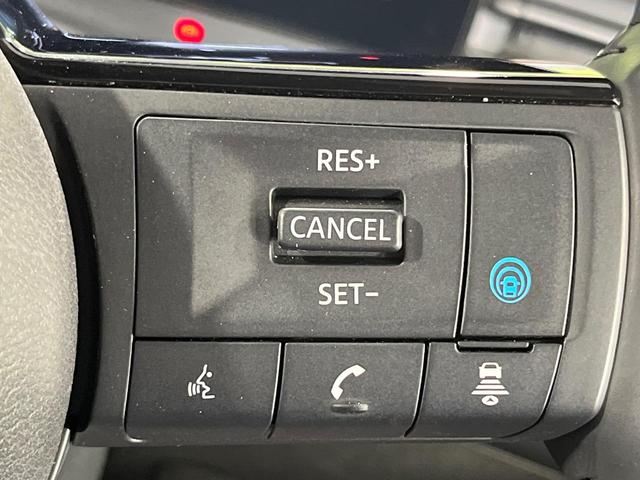 セレナ ｅ－パワー　ハイウェイスターＶ　両側電動ドア　後席モニター　全周囲カメラ　衝突被害軽減システム　レーダークルーズ　禁煙車　コーナーセンサー　スマートキー　ＬＥＤヘッド　純正１６インチアルミ　オートライト　デュアルエアコン（33枚目）