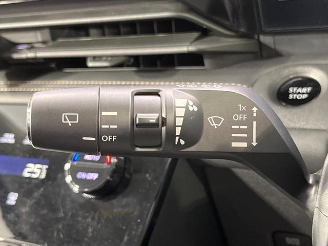 セレナ ｅ－パワー　ハイウェイスターＶ　両側電動ドア　後席モニター　全周囲カメラ　衝突被害軽減システム　レーダークルーズ　禁煙車　コーナーセンサー　スマートキー　ＬＥＤヘッド　純正１６インチアルミ　オートライト　デュアルエアコン（36枚目）