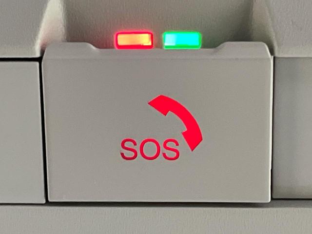 セレナ ｅ－パワー　ハイウェイスターＶ　両側電動ドア　後席モニター　全周囲カメラ　衝突被害軽減システム　レーダークルーズ　禁煙車　コーナーセンサー　スマートキー　ＬＥＤヘッド　純正１６インチアルミ　オートライト　デュアルエアコン（38枚目）