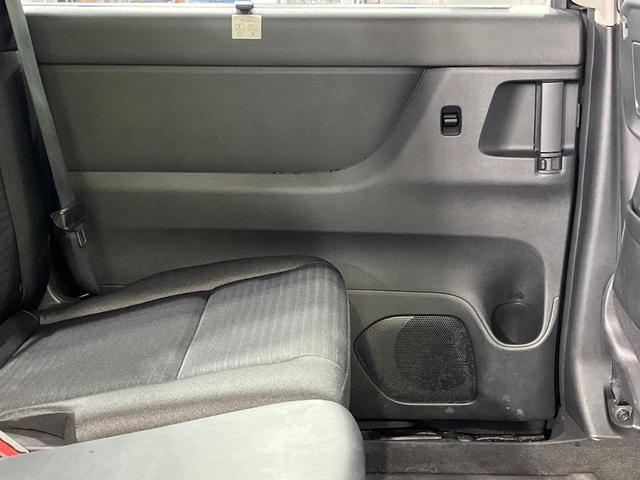 セレナ ｅ－パワー　ハイウェイスターＶ　両側電動ドア　後席モニター　全周囲カメラ　衝突被害軽減システム　レーダークルーズ　禁煙車　コーナーセンサー　スマートキー　ＬＥＤヘッド　純正１６インチアルミ　オートライト　デュアルエアコン（53枚目）