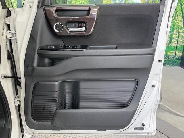 Ｎ－ＢＯＸカスタム Ｇ・ＥＸホンダセンシング　禁煙車　電動スライドドア　純正８型ＳＤナビ　バックカメラ　衝突被害軽減システム　レーダークルーズ　コーナーセンサー　スマートキー　ＬＥＤヘッド　ビルトインＥＴＣ　車線逸脱警報　オートライト（21枚目）