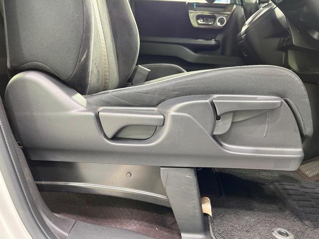 Ｎ－ＢＯＸカスタム Ｇ・ＥＸホンダセンシング　禁煙車　電動スライドドア　純正８型ＳＤナビ　バックカメラ　衝突被害軽減システム　レーダークルーズ　コーナーセンサー　スマートキー　ＬＥＤヘッド　ビルトインＥＴＣ　車線逸脱警報　オートライト（23枚目）