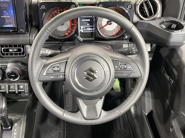 �y�N���[�Y�R���g���[���z�������H�����N���N���s�B�A�N�Z���𗣂��Ă���葬�x�ő��s���ł��A�������^�]���̕��S���y���I�����E�������ȒP�ȃX�C�b�`����Œ����ł��܂��B