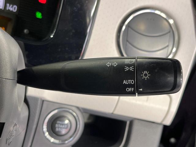 ＭＲワゴン Ｘセレクション　禁煙車　スマートキー　タッチパネル式オーディオ　純正１４インチアルミホイール　オートライトシステム　オートエアコン　電動格納ミラー　ＣＤ再生　ＡＭ　ＦＭ再生　ステアリングスイッチ　プッシュスタート（6枚目）