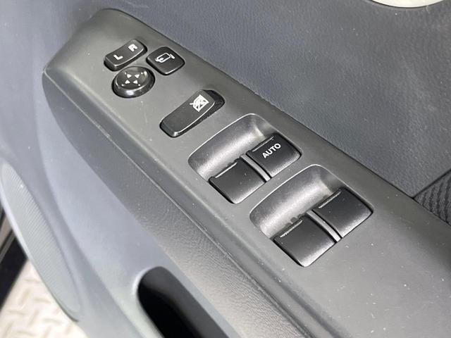 ＭＲワゴン Ｘセレクション　禁煙車　スマートキー　タッチパネル式オーディオ　純正１４インチアルミホイール　オートライトシステム　オートエアコン　電動格納ミラー　ＣＤ再生　ＡＭ　ＦＭ再生　ステアリングスイッチ　プッシュスタート（21枚目）