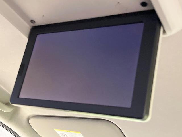 セレナ ハイウェイスターS-HVアドバンスドセーフティパック 禁煙車 両側電動ドア 純正9型SDナビ 12型後席モニター 全周囲カメラ 衝突被害軽減システム コーナーセンサー スマートキー ETC クルコン 純正16インチアルミ 車線逸脱警報 オートエアコン(5枚目)