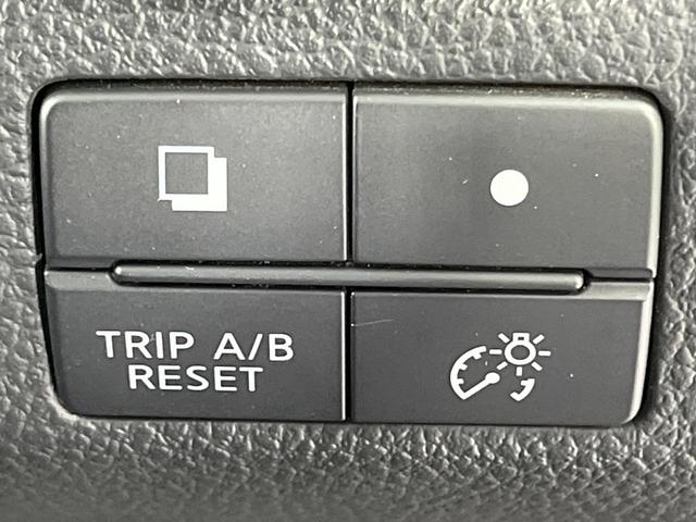 セレナ ハイウェイスターS-HVアドバンスドセーフティパック 禁煙車 両側電動ドア 純正9型SDナビ 12型後席モニター 全周囲カメラ 衝突被害軽減システム コーナーセンサー スマートキー ETC クルコン 純正16インチアルミ 車線逸脱警報 オートエアコン(25枚目)