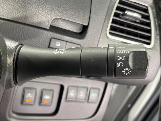 セレナ ハイウェイスターS-HVアドバンスドセーフティパック 禁煙車 両側電動ドア 純正9型SDナビ 12型後席モニター 全周囲カメラ 衝突被害軽減システム コーナーセンサー スマートキー ETC クルコン 純正16インチアルミ 車線逸脱警報 オートエアコン(36枚目)