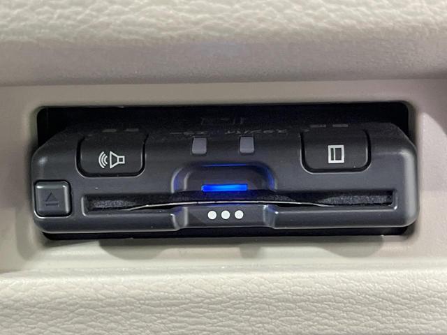 ルークス Ｓ　禁煙車　ＳＤナビ　バックカメラ　衝突被害軽減システム　コーナーセンサー　ビルトインＥＴＣ　オートライト　Ｂｌｕｅｔｏｏｔｈ　ＣＤ　ＤＶＤ再生　地デジ　キーレスシステム　エアコン　バニティーミラー（6枚目）