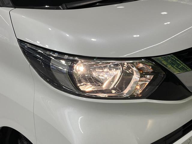 ルークス Ｓ　禁煙車　ＳＤナビ　バックカメラ　衝突被害軽減システム　コーナーセンサー　ビルトインＥＴＣ　オートライト　Ｂｌｕｅｔｏｏｔｈ　ＣＤ　ＤＶＤ再生　地デジ　キーレスシステム　エアコン　バニティーミラー（12枚目）