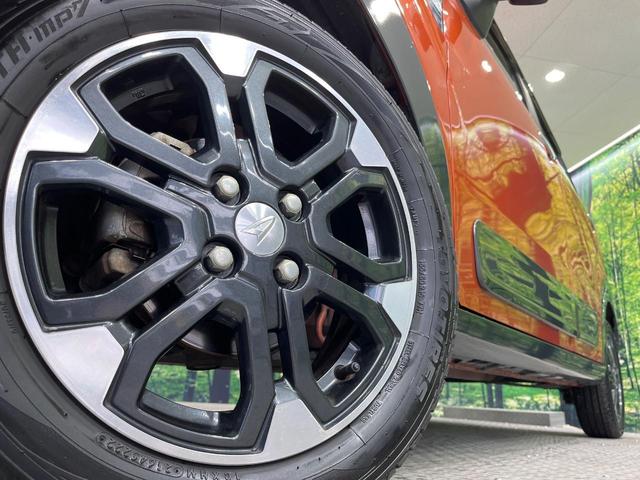 �y�����P�T�C���`�A���~�z�C�[���z�O�ςɃ}�b�`���������A���~�z�C�[���𑕒����Ă���܂��B�e��ЊO�A���~�z�C�[����A�X�^�b�h���X�^�C�����戵�����Ă���܂��B���񂲑��k����������