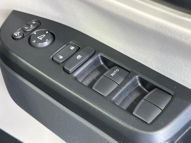 Ｎ－ＢＯＸ ベースグレード　禁煙車　電動スライドドア　純正８型ナビ　バックカメラ　衝突被害軽減システム　レーダークルーズ　コーナーセンサー　スマートキー　ＬＥＤヘッドライト　ビルトインＥＴＣ　車線逸脱警報　オートライト（21枚目）