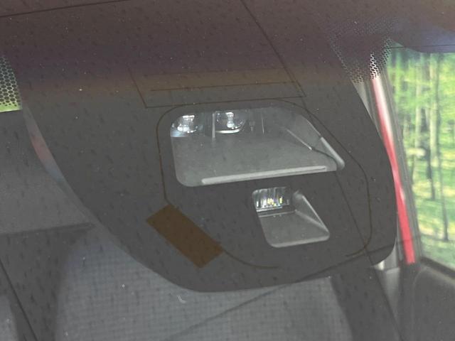 N-ONE G・ローダウン 禁煙車 純正SDナビ バックカメラ 衝突被害軽減システム スマートキー HIDヘッド ビルトインETC 純正14インチアルミ オートライト オートエアコン Bluetooth CD DVD再生(3枚目)