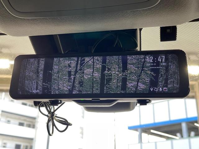 プリウス ＳセーフティプラスＩＩ　禁煙車　純正ＳＤナビ　全周囲カメラ　衝突被害軽減システム　レーダークルーズ　ドラレコ　コーナーセンサー　スマートキー　ＬＥＤヘッド　ビルトインＥＴＣ　純正１７インチアルミ　車線逸脱警報　オートライト（6枚目）