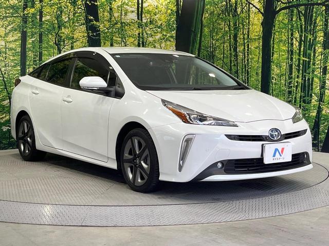 プリウス ＳセーフティプラスＩＩ　禁煙車　純正ＳＤナビ　全周囲カメラ　衝突被害軽減システム　レーダークルーズ　ドラレコ　コーナーセンサー　スマートキー　ＬＥＤヘッド　ビルトインＥＴＣ　純正１７インチアルミ　車線逸脱警報　オートライト（16枚目）