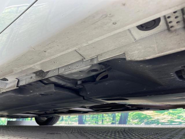 プリウス ＳセーフティプラスＩＩ　禁煙車　純正ＳＤナビ　全周囲カメラ　衝突被害軽減システム　レーダークルーズ　ドラレコ　コーナーセンサー　スマートキー　ＬＥＤヘッド　ビルトインＥＴＣ　純正１７インチアルミ　車線逸脱警報　オートライト（21枚目）