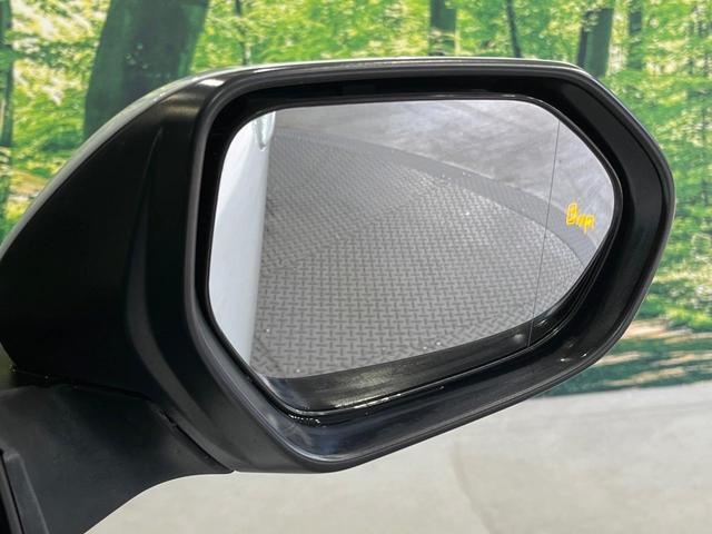 プリウス ＳセーフティプラスＩＩ　禁煙車　純正ＳＤナビ　全周囲カメラ　衝突被害軽減システム　レーダークルーズ　ドラレコ　コーナーセンサー　スマートキー　ＬＥＤヘッド　ビルトインＥＴＣ　純正１７インチアルミ　車線逸脱警報　オートライト（23枚目）