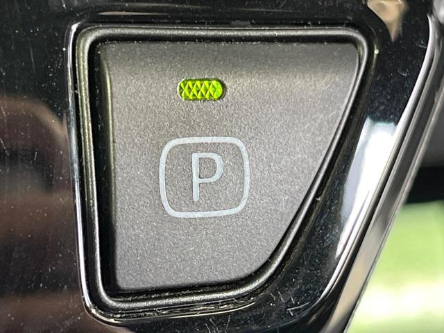 プリウス ＳセーフティプラスＩＩ　禁煙車　純正ＳＤナビ　全周囲カメラ　衝突被害軽減システム　レーダークルーズ　ドラレコ　コーナーセンサー　スマートキー　ＬＥＤヘッド　ビルトインＥＴＣ　純正１７インチアルミ　車線逸脱警報　オートライト（49枚目）