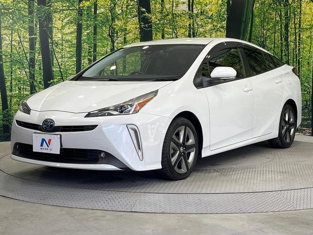 プリウス ＳセーフティプラスＩＩ　禁煙車　純正ＳＤナビ　全周囲カメラ　衝突被害軽減システム　レーダークルーズ　ドラレコ　コーナーセンサー　スマートキー　ＬＥＤヘッド　ビルトインＥＴＣ　純正１７インチアルミ　車線逸脱警報　オートライト（60枚目）