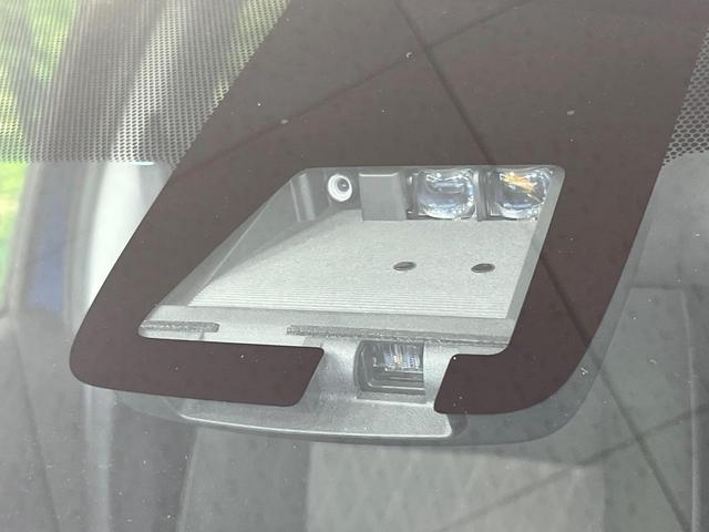 アクア Ｓスタイルブラック　禁煙車　純正９型ＳＤナビ　バックカメラ　衝突被害軽減システム　ドラレコ　コーナーセンサー　スマートキー　ＬＥＤヘッド　ビルトインＥＴＣ　オートハイビーム　車線逸脱警報　オートライト　オートエアコン（3枚目）