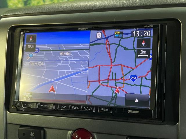 �y�����i�r�z�l�C�̏����i�r�𑕔����Ă���܂��B�i�r�̎g���₷���͂������A�I�[�f�B�I�@�\���[���I�L�����v�◷�s�͂������A�ʋ΂┃�����ȂǕ��i�̃h���C�u���y�����Ȃ�͂���