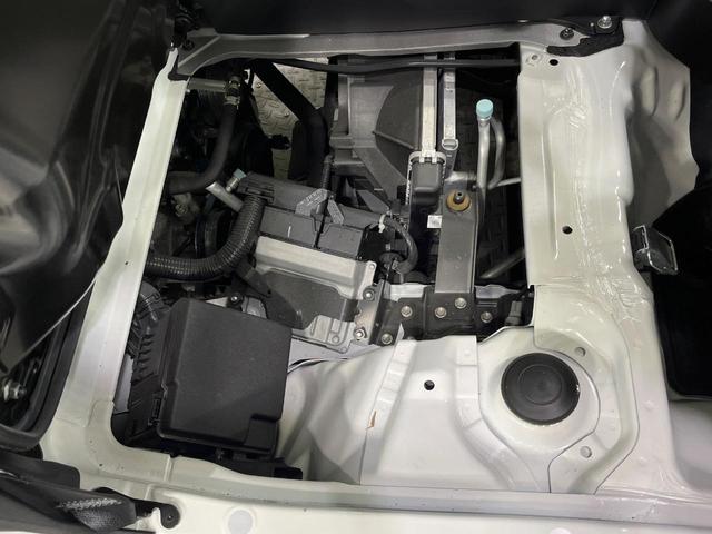 ハイゼットトラック スタンダード　禁煙車　衝突被害軽減システム　コーナーセンサー　スマートキー　車線逸脱警報　オートライト　オートエアコン　パワーウィンドウ　電動格納ミラー　横滑り防止機能　アイドリングストップ　ドアバイザー（18枚目）