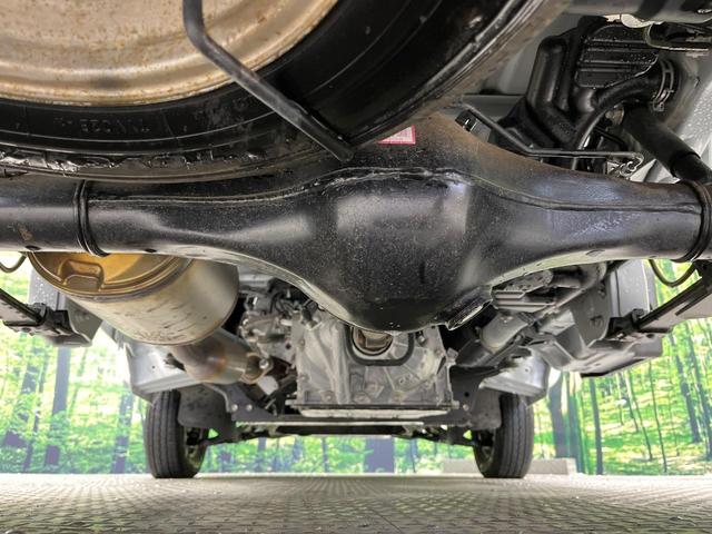 ハイゼットトラック スタンダード　禁煙車　衝突被害軽減システム　コーナーセンサー　スマートキー　車線逸脱警報　オートライト　オートエアコン　パワーウィンドウ　電動格納ミラー　横滑り防止機能　アイドリングストップ　ドアバイザー（19枚目）