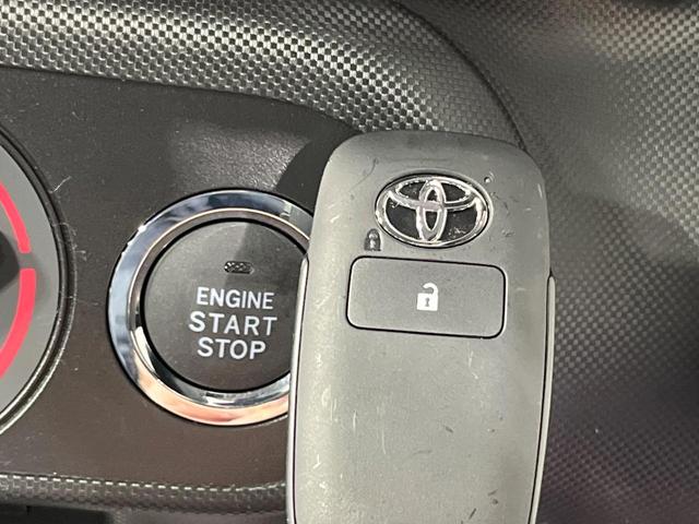 ライズ Ｘ　登録済未使用車　スマートキー　衝突被害軽減システム　コーナーセンサー　ＬＥＤヘッドライト　オートハイビーム　車線逸脱警報　横滑り防止機能　アイドリングストップ　電動格納ミラー　先行車発進お知らせ機能（5枚目）