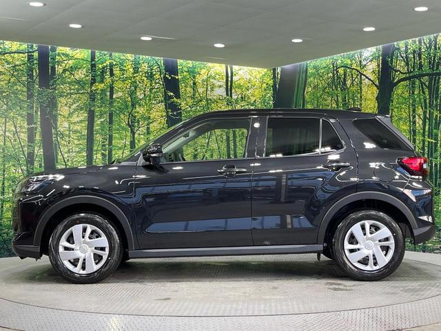 ライズ Ｘ　登録済未使用車　スマートキー　衝突被害軽減システム　コーナーセンサー　ＬＥＤヘッドライト　オートハイビーム　車線逸脱警報　横滑り防止機能　アイドリングストップ　電動格納ミラー　先行車発進お知らせ機能（50枚目）