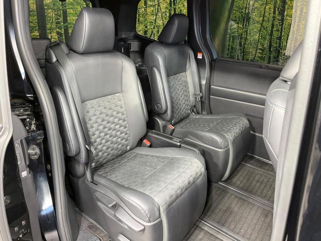 ヴォクシー Ｓ－Ｚ　禁煙車　両側電動ドア　純正１０型ＤＡ　１４型後席モニター　全周囲カメラ　ドラレコ　ＥＴＣ２．０　衝突被害軽減システム　レーダークルーズ　デジタルインナーミラー　電動リアゲート　リアオートエアコン（9枚目）
