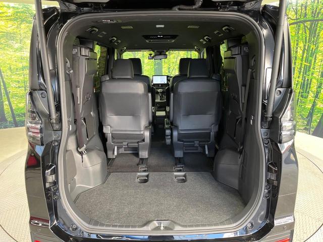 ヴォクシー Ｓ－Ｚ　禁煙車　両側電動ドア　純正１０型ＤＡ　１４型後席モニター　全周囲カメラ　ドラレコ　ＥＴＣ２．０　衝突被害軽減システム　レーダークルーズ　デジタルインナーミラー　電動リアゲート　リアオートエアコン（11枚目）