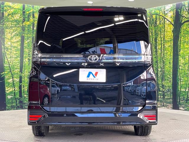 ヴォクシー Ｓ－Ｚ　禁煙車　両側電動ドア　純正１０型ＤＡ　１４型後席モニター　全周囲カメラ　ドラレコ　ＥＴＣ２．０　衝突被害軽減システム　レーダークルーズ　デジタルインナーミラー　電動リアゲート　リアオートエアコン（16枚目）