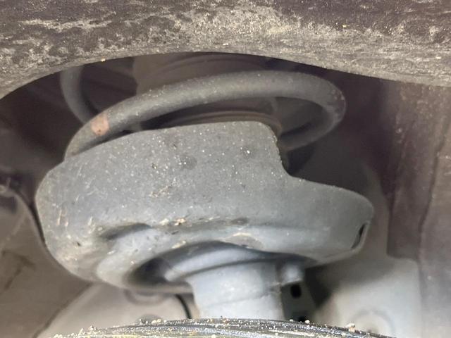 ヴォクシー Ｓ－Ｚ　禁煙車　両側電動ドア　純正１０型ＤＡ　１４型後席モニター　全周囲カメラ　ドラレコ　ＥＴＣ２．０　衝突被害軽減システム　レーダークルーズ　デジタルインナーミラー　電動リアゲート　リアオートエアコン（21枚目）