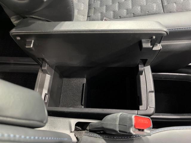 ヴォクシー Ｓ－Ｚ　禁煙車　両側電動ドア　純正１０型ＤＡ　１４型後席モニター　全周囲カメラ　ドラレコ　ＥＴＣ２．０　衝突被害軽減システム　レーダークルーズ　デジタルインナーミラー　電動リアゲート　リアオートエアコン（50枚目）