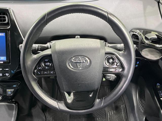 プリウス Ａツーリングセレクション　禁煙車　モデリスタフルエアロ　純正９型ナビ　全周囲カメラ　衝突被害軽減システム　ＥＴＣ２．０　Ｂｌｕｅｔｏｏｔｈ　レーダークルーズ　パワーシート　コーナーセンサー　シートヒーター　合皮レザーシート（11枚目）