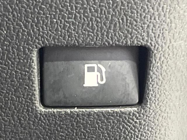 プリウス Ａツーリングセレクション　禁煙車　モデリスタフルエアロ　純正９型ナビ　全周囲カメラ　衝突被害軽減システム　ＥＴＣ２．０　Ｂｌｕｅｔｏｏｔｈ　レーダークルーズ　パワーシート　コーナーセンサー　シートヒーター　合皮レザーシート（27枚目）