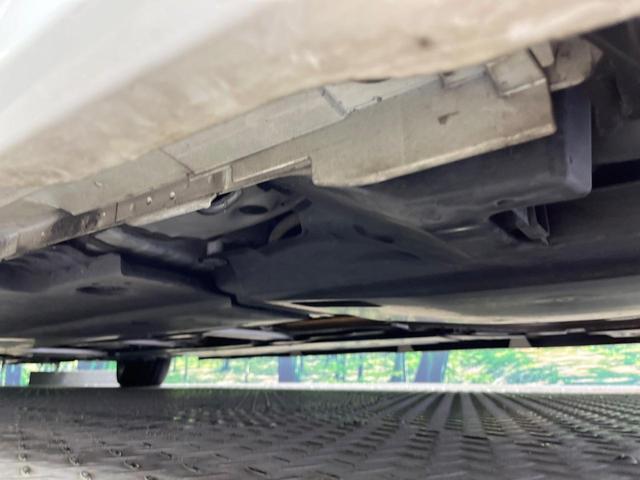 プリウス Ａツーリングセレクション　禁煙車　モデリスタフルエアロ　純正９型ナビ　全周囲カメラ　衝突被害軽減システム　ＥＴＣ２．０　Ｂｌｕｅｔｏｏｔｈ　レーダークルーズ　パワーシート　コーナーセンサー　シートヒーター　合皮レザーシート（55枚目）