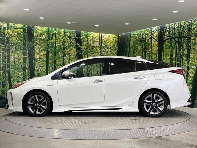 プリウス Ａツーリングセレクション　禁煙車　モデリスタフルエアロ　純正９型ナビ　全周囲カメラ　衝突被害軽減システム　ＥＴＣ２．０　Ｂｌｕｅｔｏｏｔｈ　レーダークルーズ　パワーシート　コーナーセンサー　シートヒーター　合皮レザーシート（58枚目）