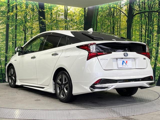 プリウス Ａツーリングセレクション　禁煙車　モデリスタフルエアロ　純正９型ナビ　全周囲カメラ　衝突被害軽減システム　ＥＴＣ２．０　Ｂｌｕｅｔｏｏｔｈ　レーダークルーズ　パワーシート　コーナーセンサー　シートヒーター　合皮レザーシート（69枚目）