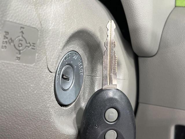 �y�L�[���X�z�������ꂽ�ꏊ����ł��{�^����Ńh�A�̊J���E�{�����ł���̂łƂ��Ă��֗��I�h�A�̌�������ɏ������邱�Ƃ�����܂����