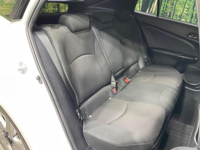 プリウス ＳセーフティプラスＩＩ　禁煙車　純正８型ＤＡ　全周囲カメラ　１００Ｖ電源　衝突被害軽減システム　レーダークルーズ　ドラレコ　コーナーセンサー　ＬＥＤヘッド　デジタルインナーミラ　ＥＴＣ　純正１７インチアルミ　オートハイビーム（9枚目）