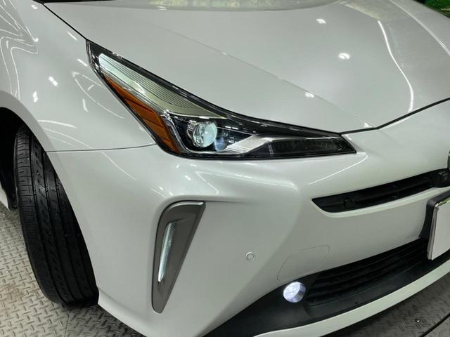 プリウス ＳセーフティプラスＩＩ　禁煙車　純正８型ＤＡ　全周囲カメラ　１００Ｖ電源　衝突被害軽減システム　レーダークルーズ　ドラレコ　コーナーセンサー　ＬＥＤヘッド　デジタルインナーミラ　ＥＴＣ　純正１７インチアルミ　オートハイビーム（12枚目）