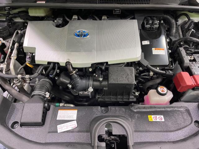 プリウス ＳセーフティプラスＩＩ　禁煙車　純正８型ＤＡ　全周囲カメラ　１００Ｖ電源　衝突被害軽減システム　レーダークルーズ　ドラレコ　コーナーセンサー　ＬＥＤヘッド　デジタルインナーミラ　ＥＴＣ　純正１７インチアルミ　オートハイビーム（18枚目）