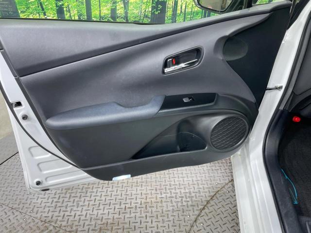 プリウス ＳセーフティプラスＩＩ　禁煙車　純正８型ＤＡ　全周囲カメラ　１００Ｖ電源　衝突被害軽減システム　レーダークルーズ　ドラレコ　コーナーセンサー　ＬＥＤヘッド　デジタルインナーミラ　ＥＴＣ　純正１７インチアルミ　オートハイビーム（48枚目）