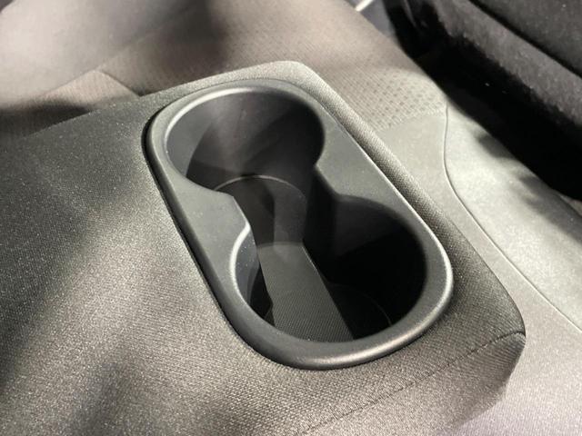 プリウス ＳセーフティプラスＩＩ　禁煙車　純正８型ＤＡ　全周囲カメラ　１００Ｖ電源　衝突被害軽減システム　レーダークルーズ　ドラレコ　コーナーセンサー　ＬＥＤヘッド　デジタルインナーミラ　ＥＴＣ　純正１７インチアルミ　オートハイビーム（61枚目）