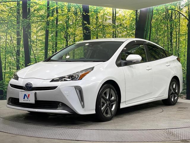 プリウス ＳセーフティプラスＩＩ　禁煙車　純正８型ＤＡ　全周囲カメラ　１００Ｖ電源　衝突被害軽減システム　レーダークルーズ　ドラレコ　コーナーセンサー　ＬＥＤヘッド　デジタルインナーミラ　ＥＴＣ　純正１７インチアルミ　オートハイビーム（63枚目）