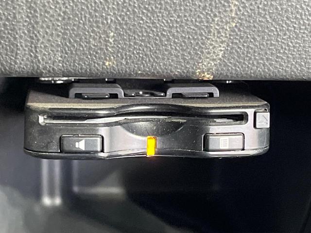 タント カスタムＸ　ＳＡ　禁煙車　純正ＳＤナビ　後席モニター　電動スライドドア　バックカメラ　スマートキー　ＬＥＤヘッドライト　純正１４インチアルミホイール　オートライト　オートエアコン　ロールサンシェード　ＥＴＣ（6枚目）