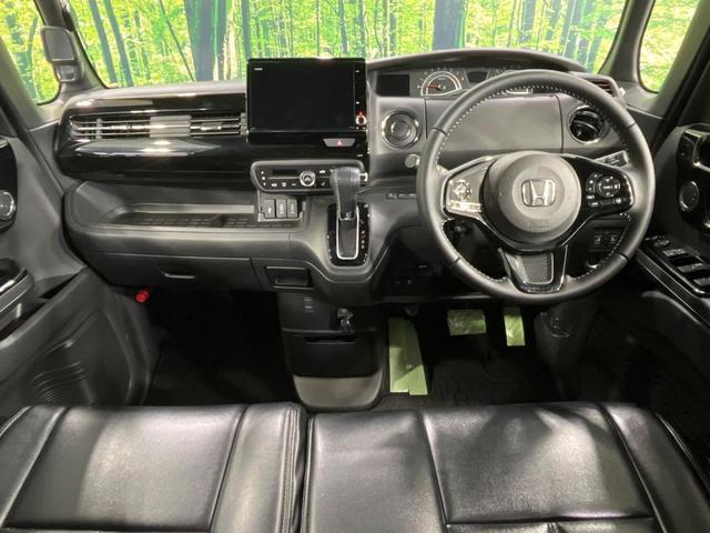 N-BOXカスタム Lターボ 両側電動ドア 純正8型ナビ バックカメラ 衝突被害軽減システム レーダークルーズ 禁煙車 コーナーセンサー スマートキー シートヒーター LEDヘッド ETC 純正15インチアルミ 車線逸脱警報(2枚目)