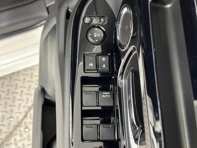 N-BOXカスタム Lターボ 両側電動ドア 純正8型ナビ バックカメラ 衝突被害軽減システム レーダークルーズ 禁煙車 コーナーセンサー スマートキー シートヒーター LEDヘッド ETC 純正15インチアルミ 車線逸脱警報(44枚目)