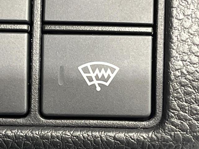 ヴェゼル ｅ：ＨＥＶ　Ｚ　禁煙車　純正９型ナビ　バックカメラ　衝突被害軽減システム　レーダークルーズ　電動リアゲート　ドラレコ　コーナーセンサー　スマートキー　ＬＥＤヘッド　ＥＴＣ２．０　純正１８インチアルミ　オートライト（24枚目）